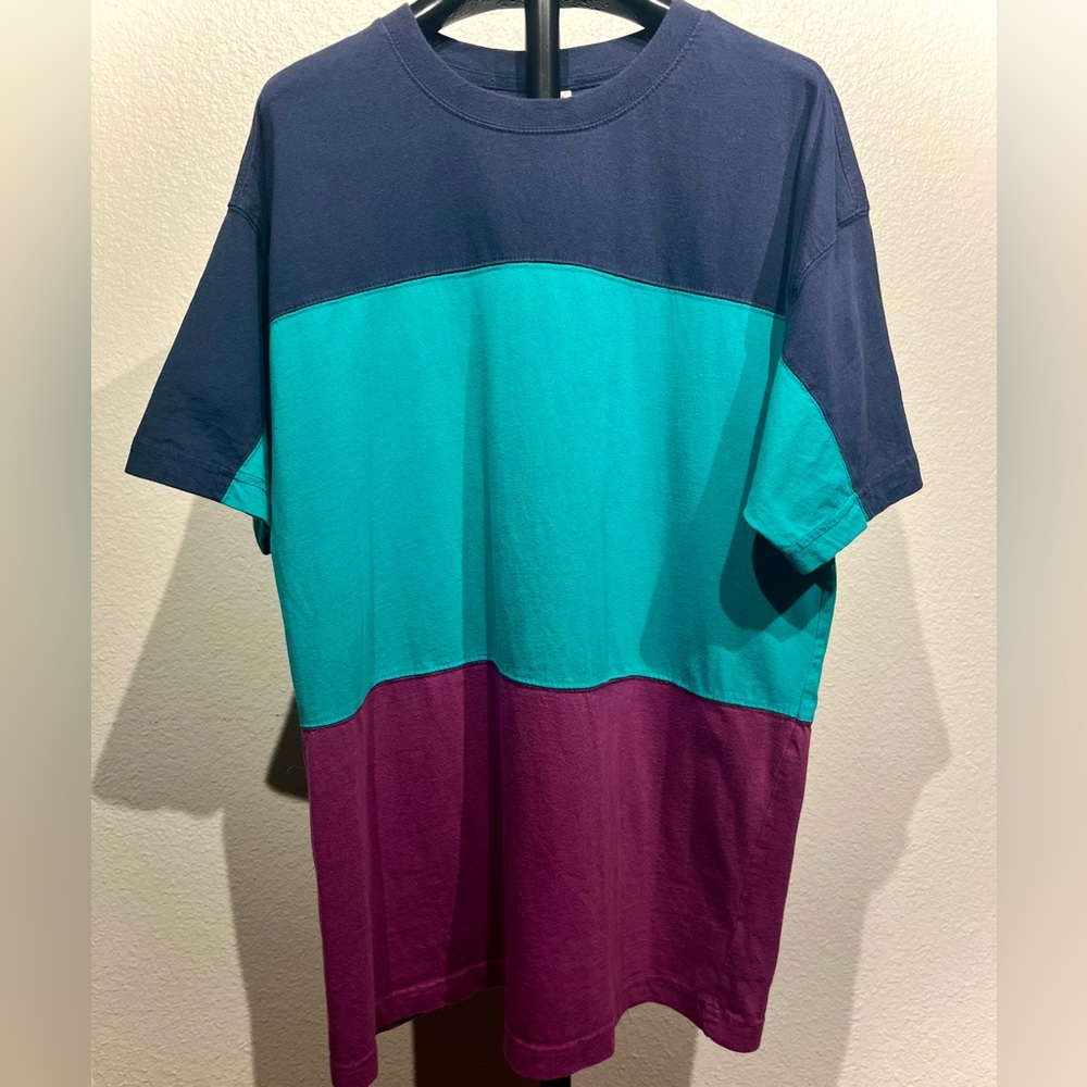 Urban Outfitters Tri-Tone Short Sleeve Tee - Size M (Men’s)